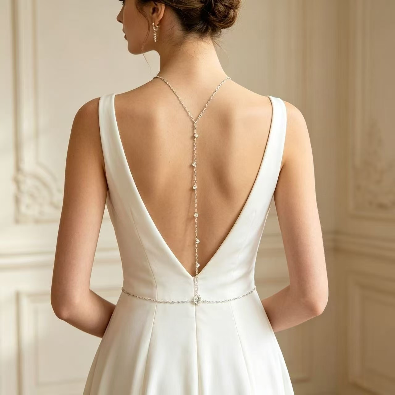 Body Jewelry Back - Elegante e raffinata catena da schiena
