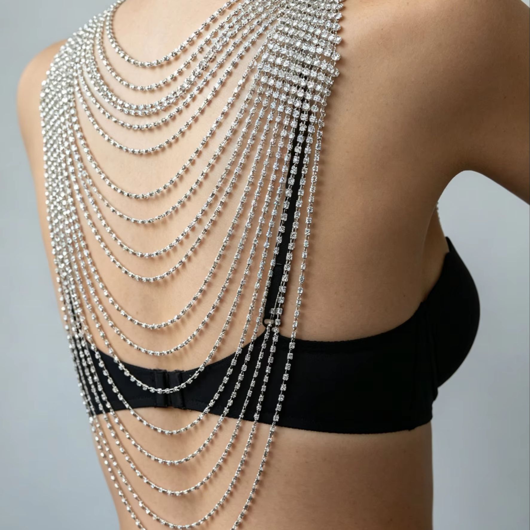 Body Jewelry Back - Elegante Catena per il Corpo Multistrato