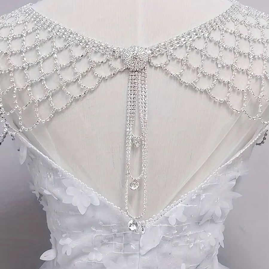 Catena da spalla di lusso con  - Body Jewelry Back recensione e prezzo