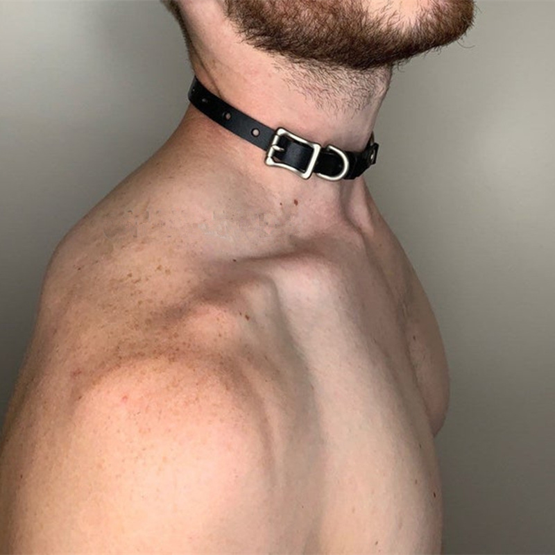 Elegante girocollo in pelle si - Body Jewelry Goth recensione e prezzo