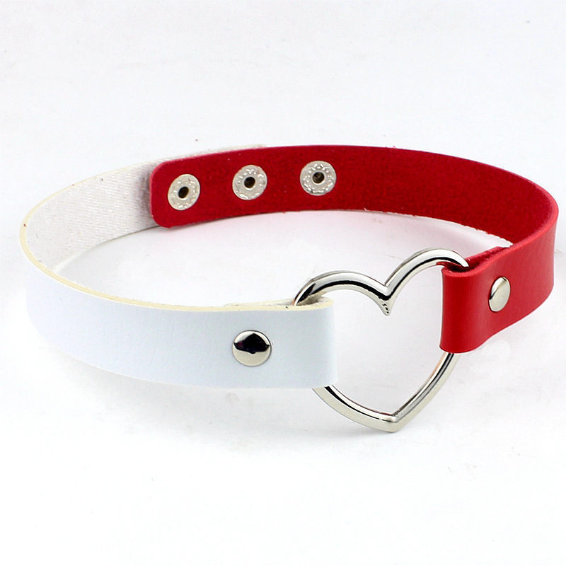 Collana girocollo in pelle di  - Body Jewelry Trend recensione e prezzo