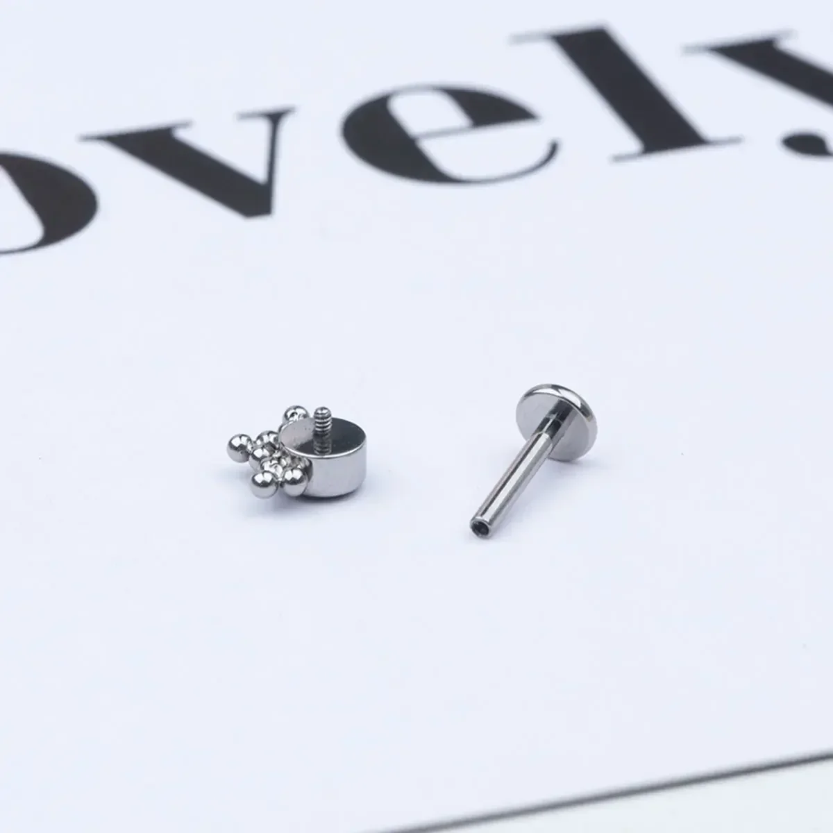 G23 ASTM F136 Grado impianto T - Body Jewelry Implants recensione e prezzo