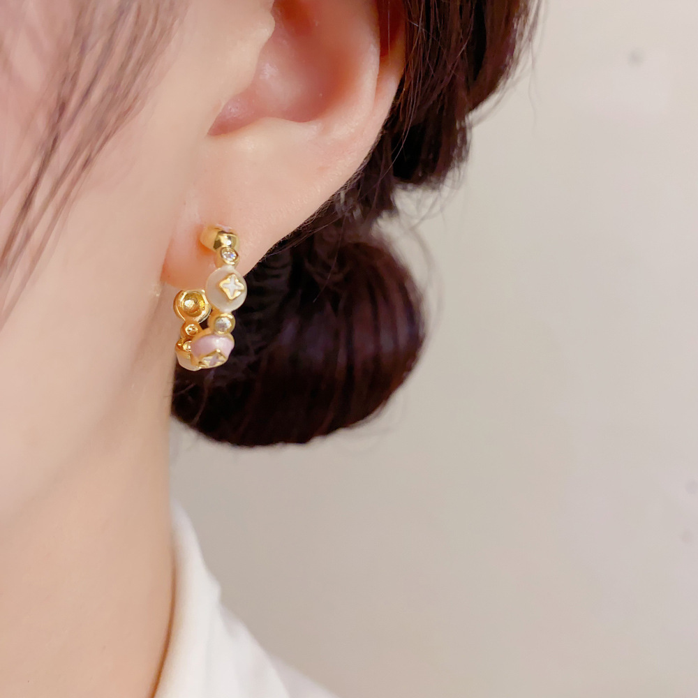 Orecchini a mezzo cerchio smal - Cluster Stud Ear recensione e prezzo