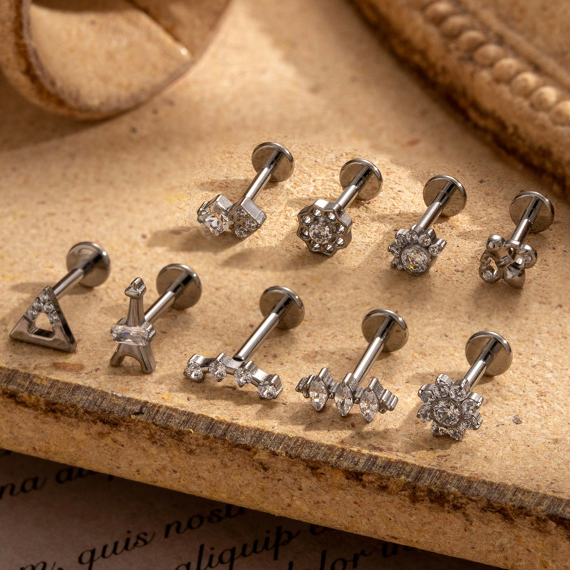 1 pezzo Piercing per orecchio  - Cluster Stud Ear recensione e prezzo