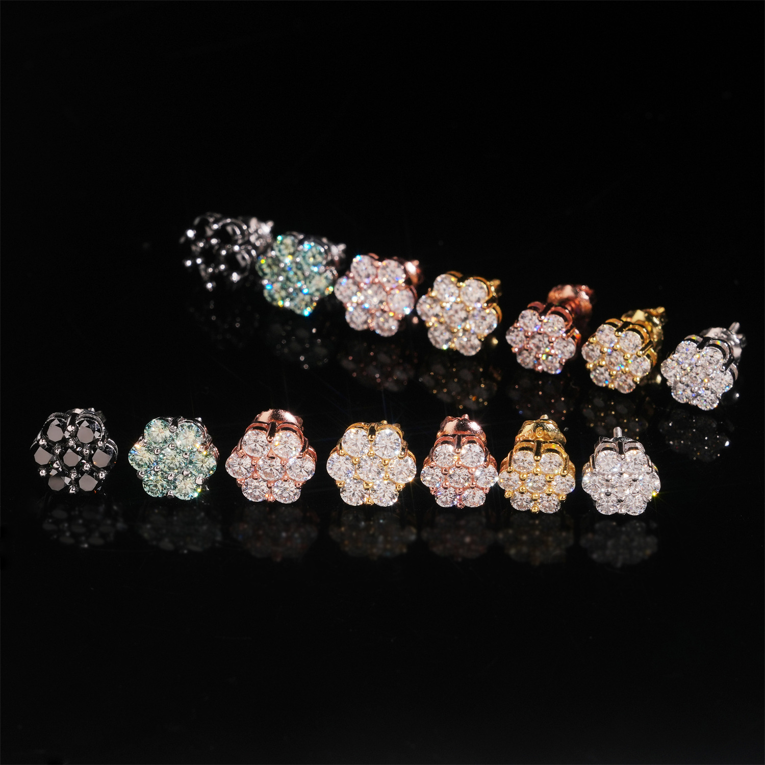 Orecchini a Perno a Forma di F - Cluster Stud Ear recensione e prezzo