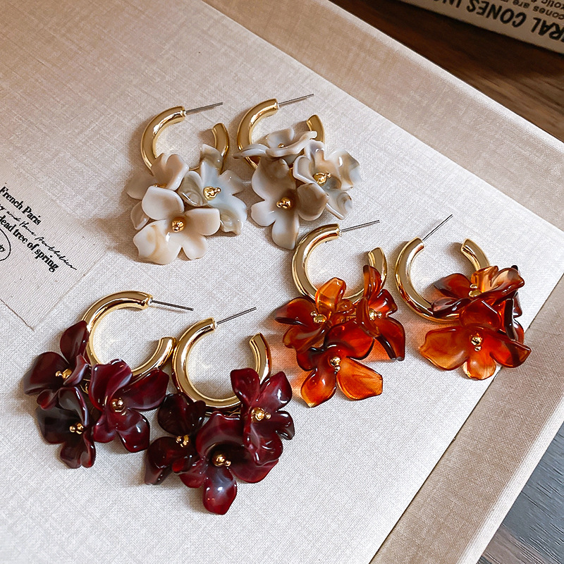 Orecchini Pendenti Maillard a  - Cluster Stud Ear recensione e prezzo