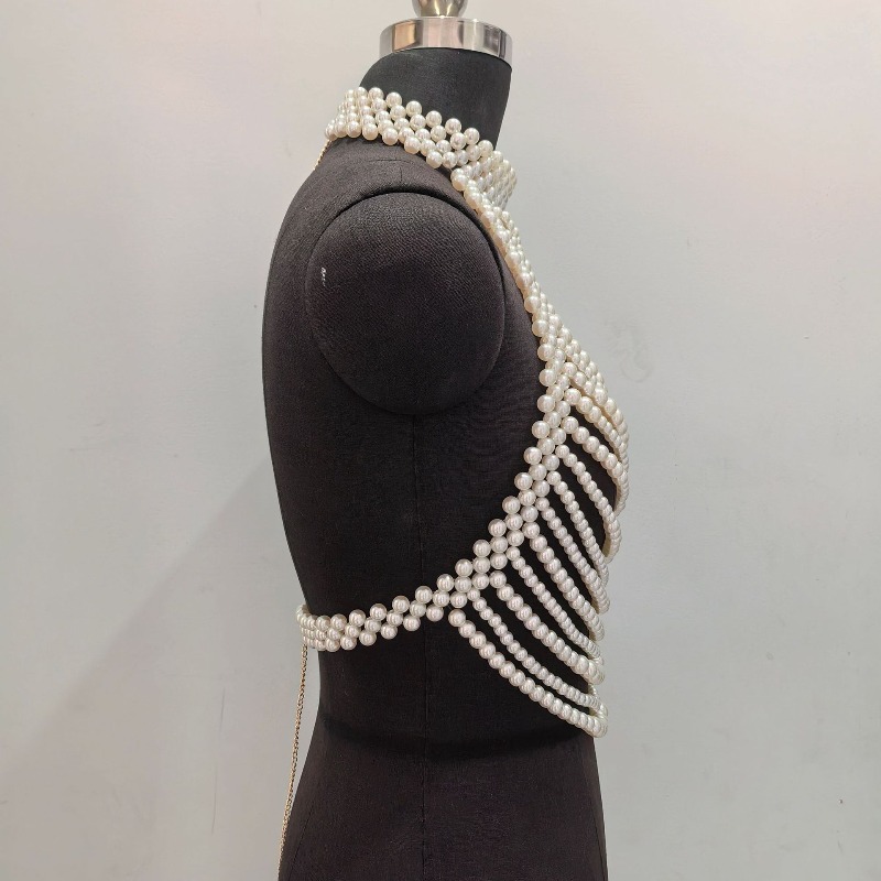 Catena per il petto con perlin - Body Jewelry Trend recensione e prezzo
